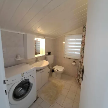 Royal Sandra Apartmán Štinjan