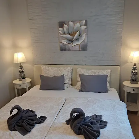 Apartmán Royal Sandra *