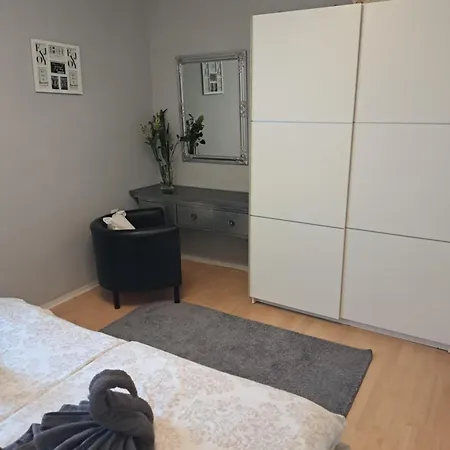 Royal Sandra Apartmán *