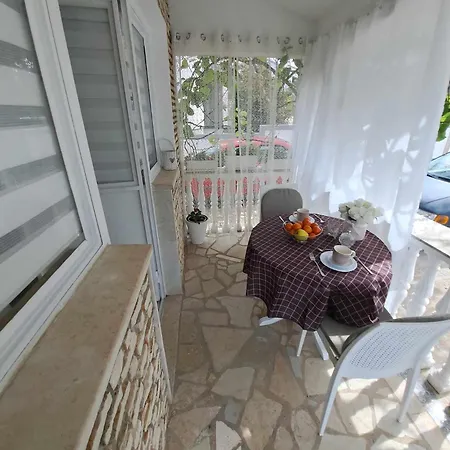 Royal Sandra Apartament