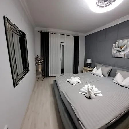 Royal Sandra Apartmán