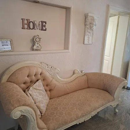 Royal Sandra Διαμέρισμα