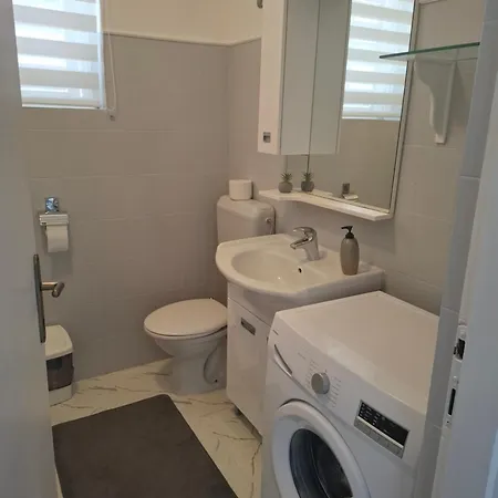 Royal Sandra Štinjan