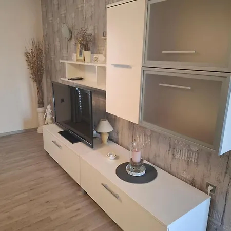 Royal Sandra Apartment