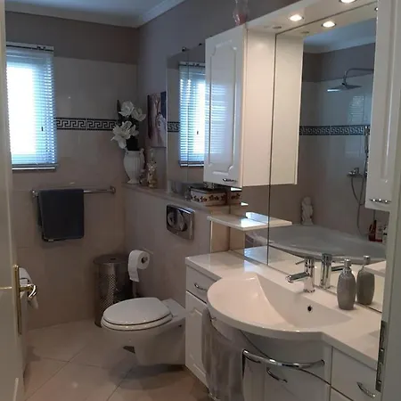 Royal Sandra Apartment Stinjan