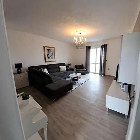 Apartment Royal Sandra