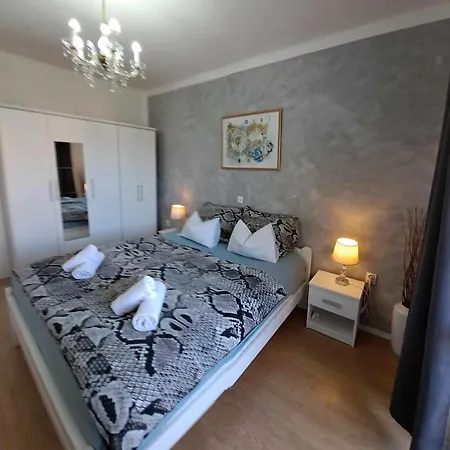 Royal Sandra Apartman