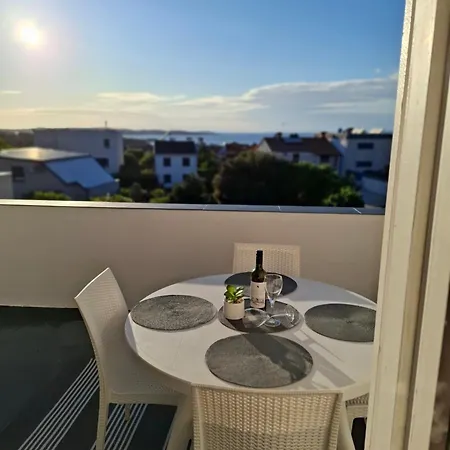 Luxury Sandra Štinjan
