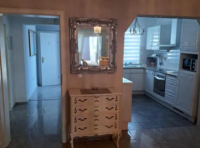 아파트 Royal Sandra 스틴잔