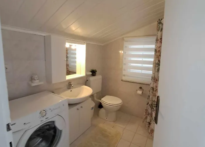 Royal Sandra 아파트 스틴잔