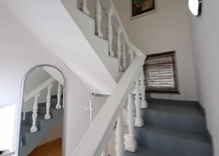 Royal Sandra 아파트 스틴잔