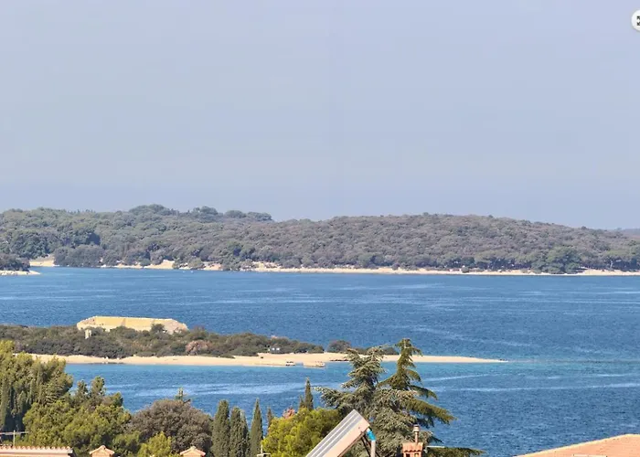 Royal Sandra Appartement *