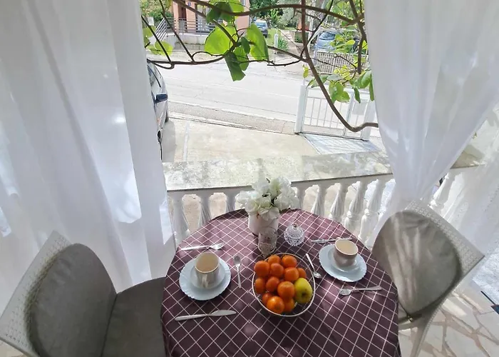 Royal Sandra Appartement *