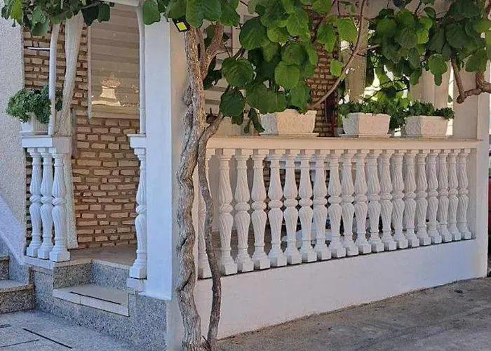 Royal Sandra Appartement *