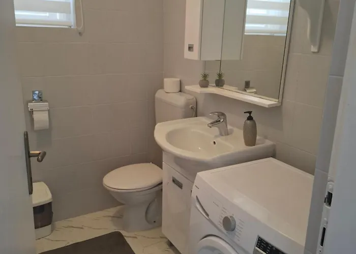 Royal Sandra Štinjan