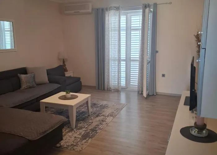 아파트 Royal Sandra