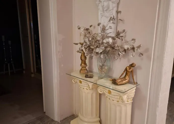 Royal Sandra 아파트 스틴잔